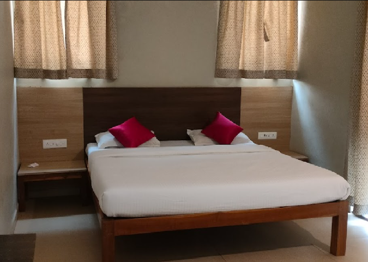 SUTAR RESORT  RESTURANT | Non AC Standard Room 